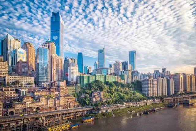 重庆,重庆，一座充满活力与历史底蕴的城市