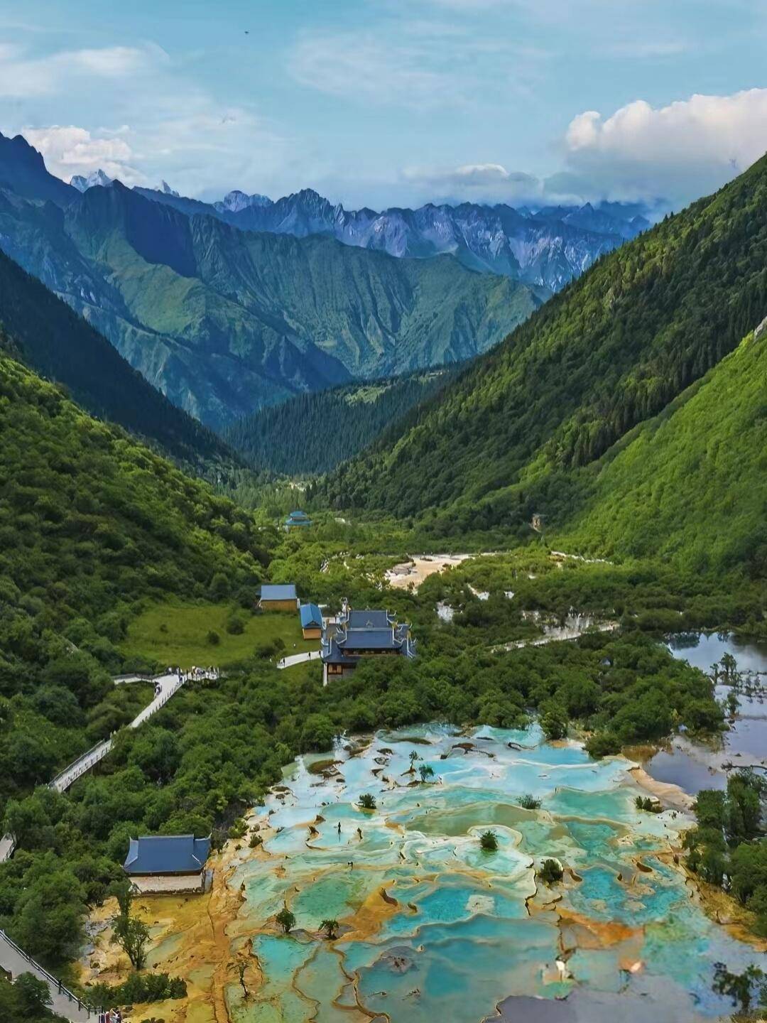 穿越四川山水，寻觅心灵宁静之旅